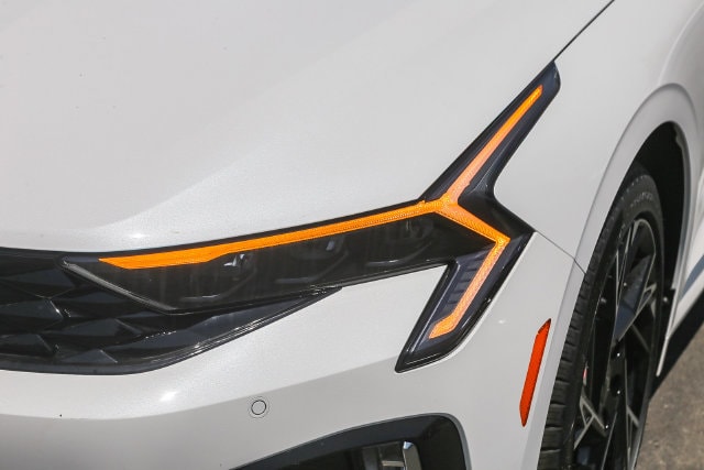 2026 Kia K5 GT-Line - Photo 12