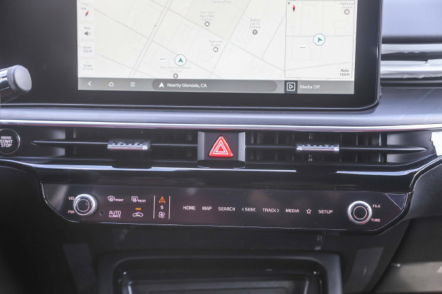 2026 Kia K5 GT-Line - Photo 6