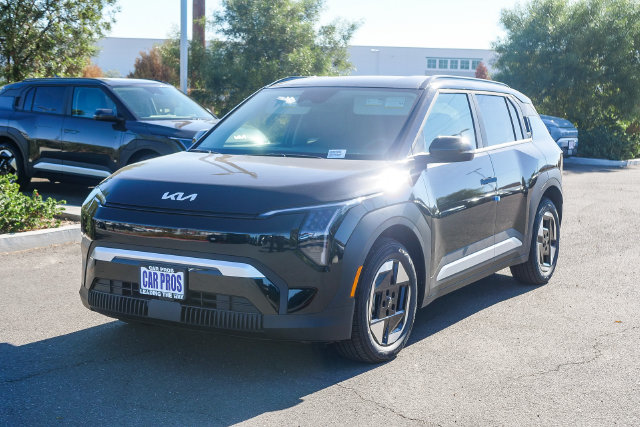 New 2027 Kia EV3 Wind SUV