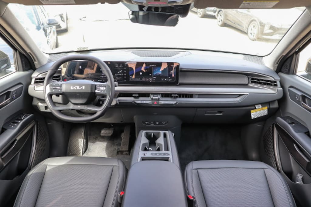 New 2026 Kia EV9 Light Long Range SUV