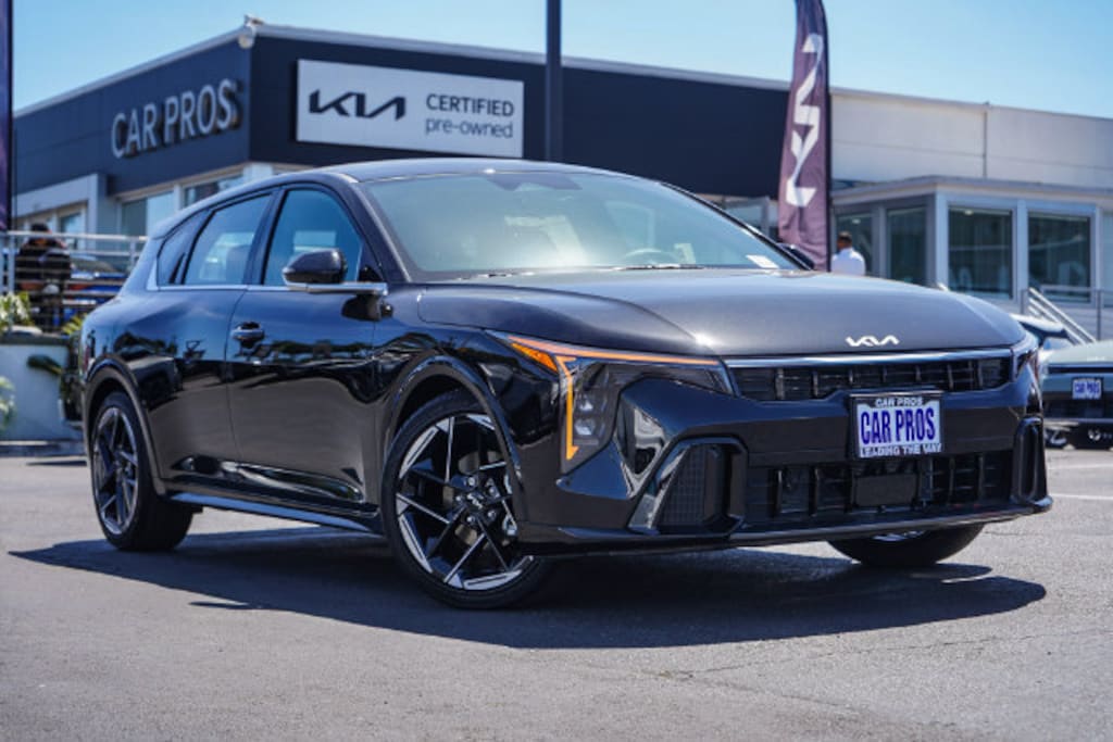 New 2026 Kia K4 GT-Line Hatchback