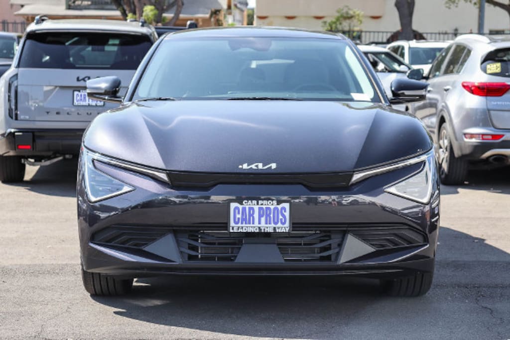 New 2026 Kia EV6 Light Long Range SUV