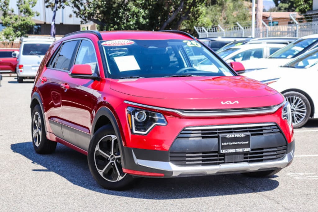 Certified 2025 Kia Niro EX SUV