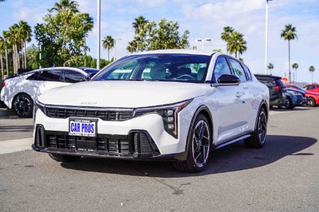 New 2026 Kia K4 GT-Line Sedan