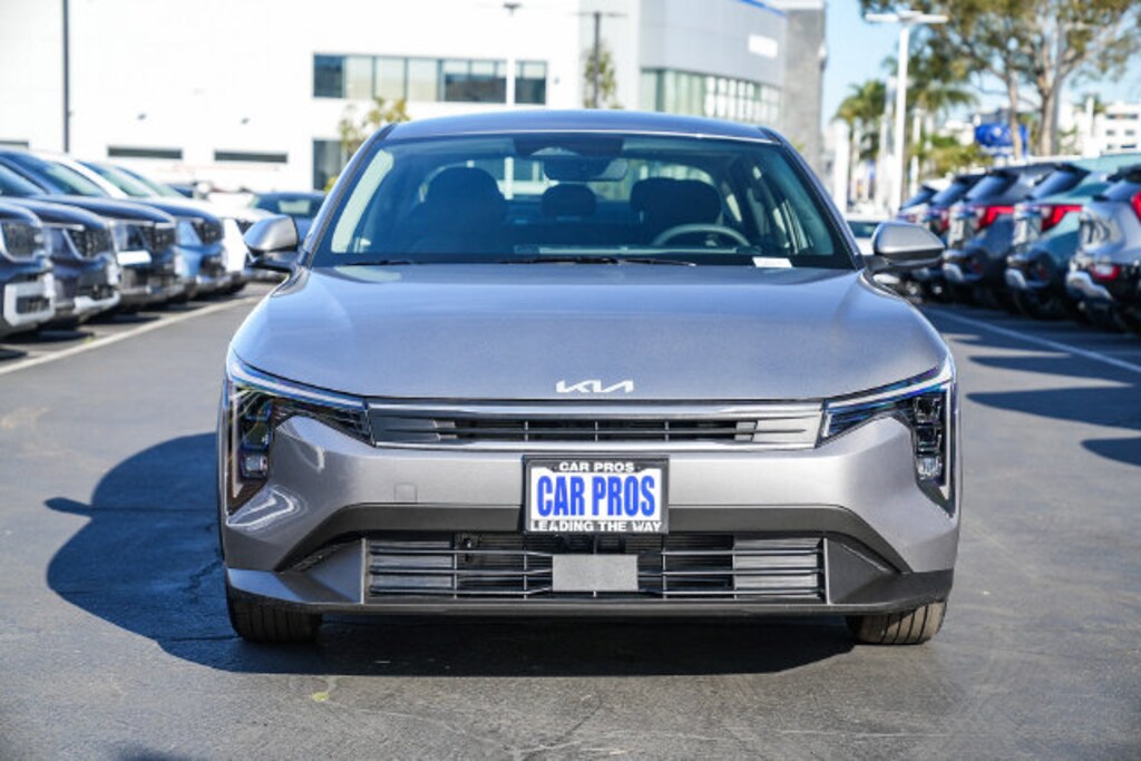 New 2026 Kia K4 LXS Sedan