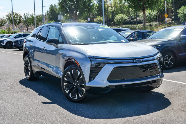 Used 2026 Chevrolet Blazer EV RS with VIN 3GNKDDRM1TS152593 for sale in Moreno Valley, CA