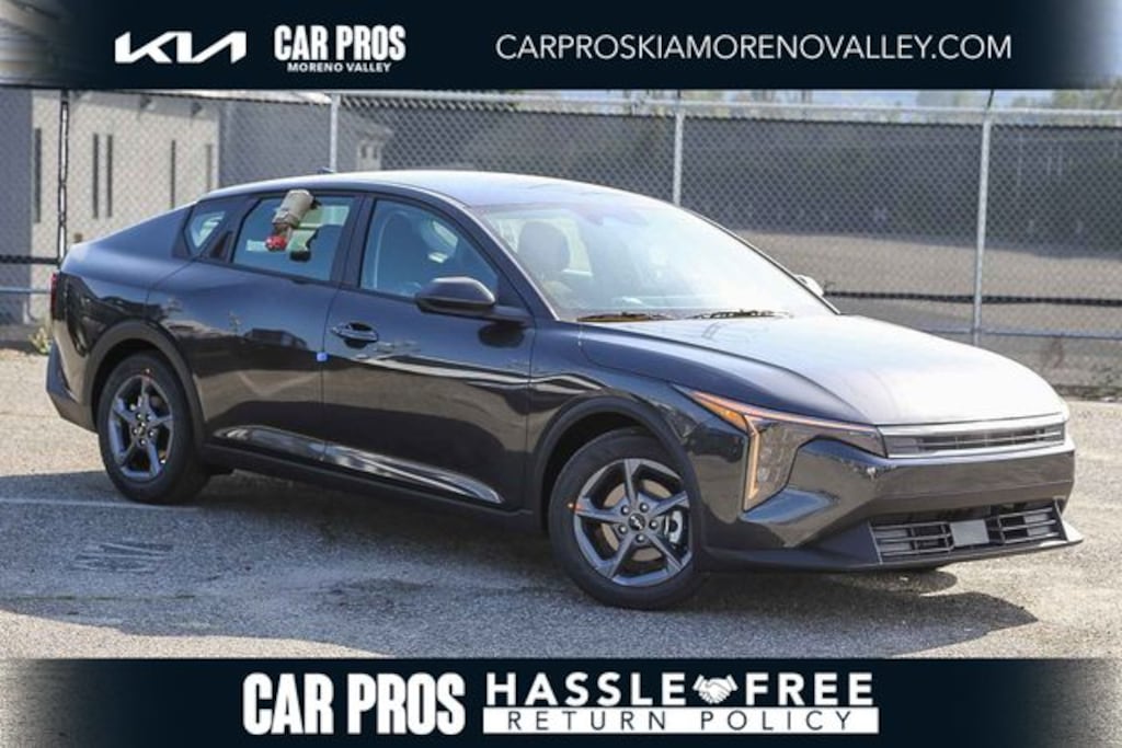 New 2026 Kia K4 LXS Sedan