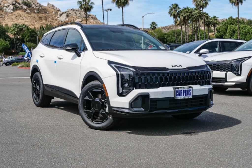 New 2026 Kia Sportage Hybrid X-Line SUV