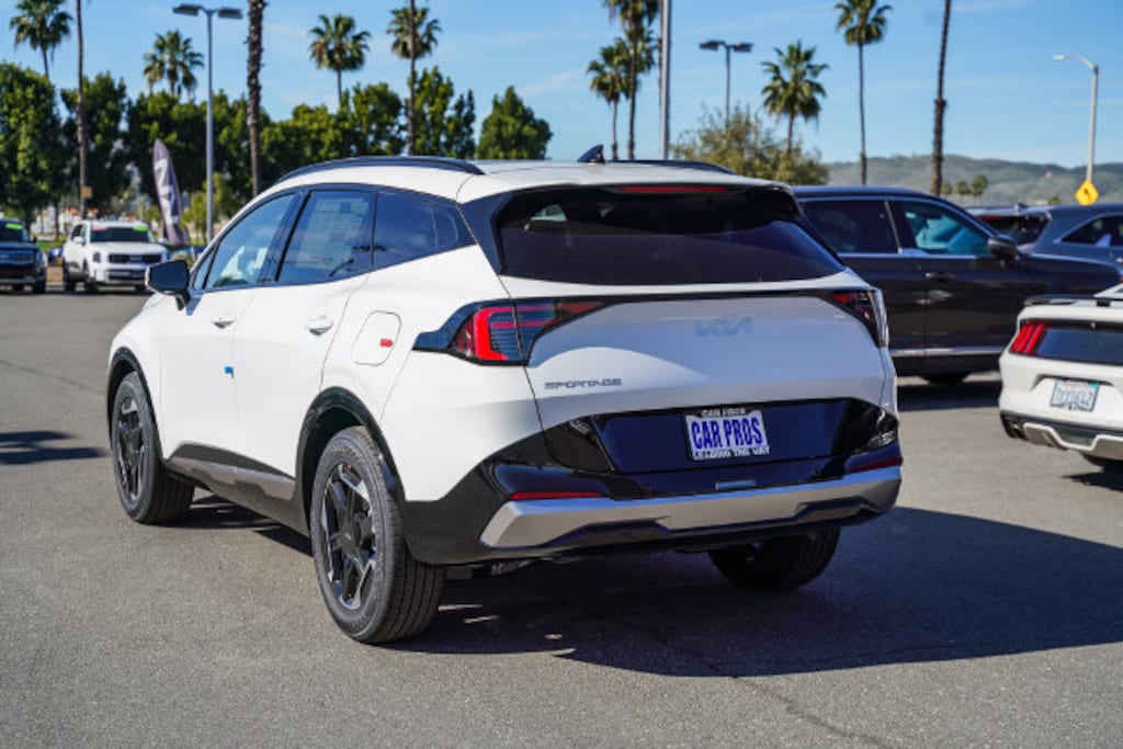 New 2026 Kia Sportage SX SUV