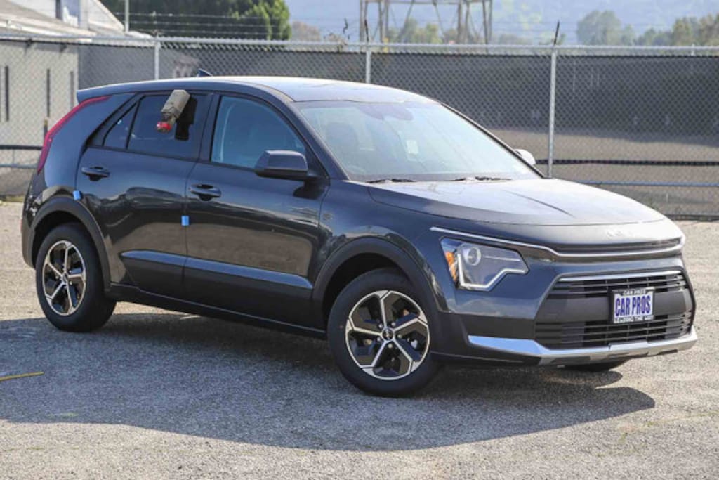 New 2026 Kia Niro LX SUV