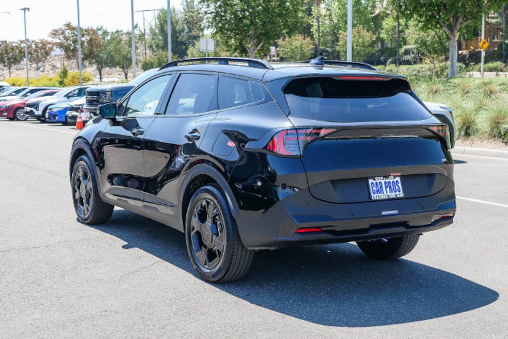 New 2026 Kia Sportage Plug-In Hybrid X-Line SUV