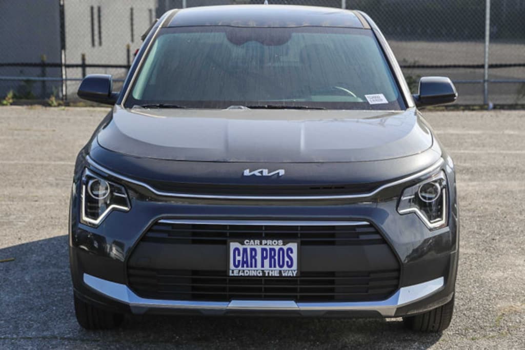 New 2026 Kia Niro LX SUV