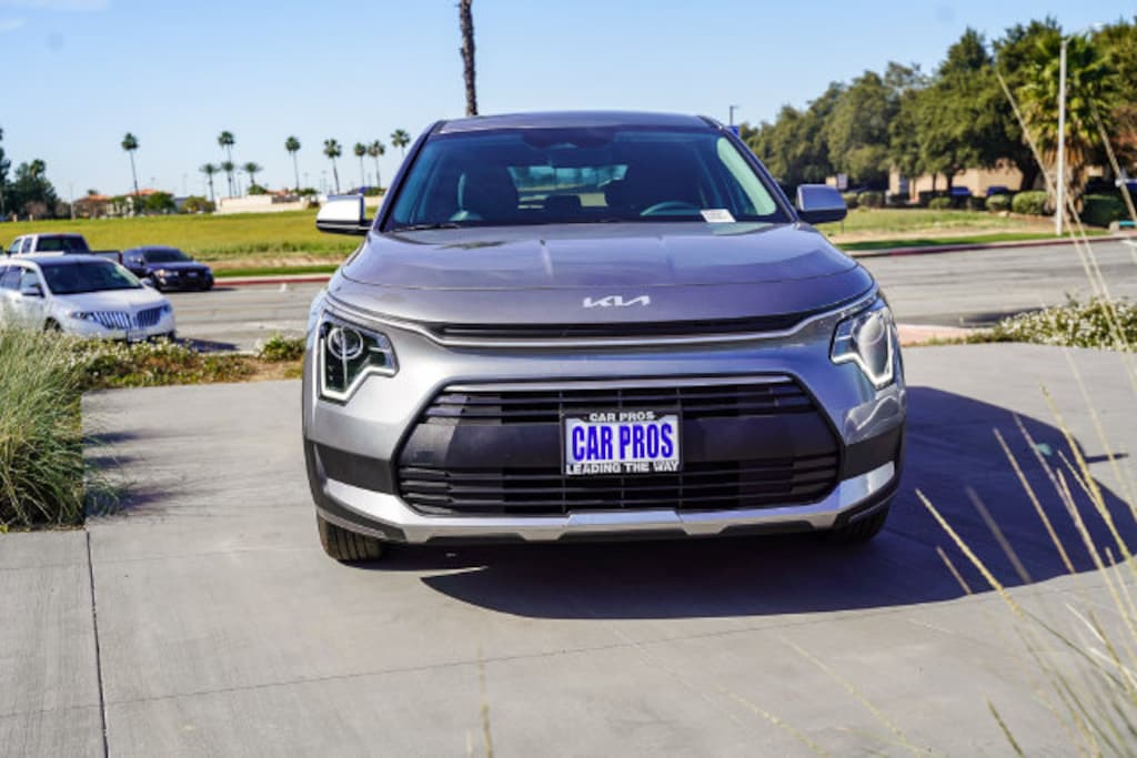 New 2026 Kia Niro LX SUV