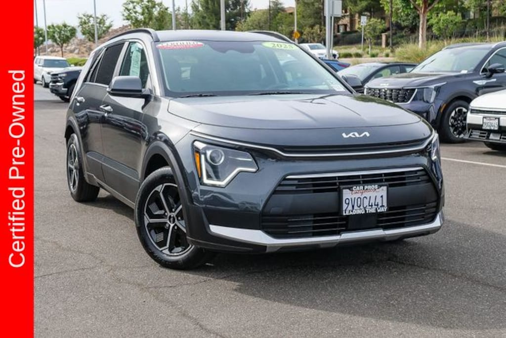 Certified 2025 Kia Niro EX SUV