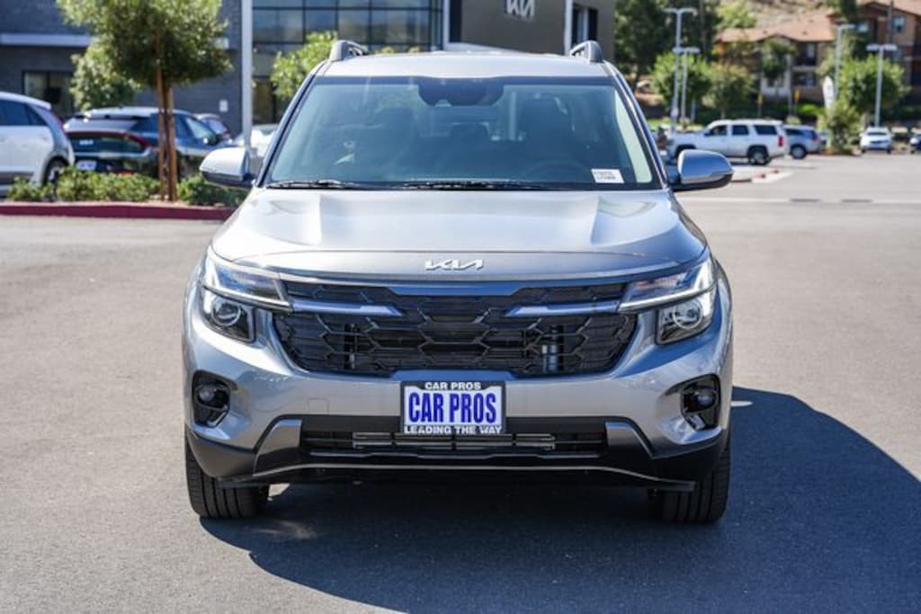 Used 2025 Kia Seltos X-Line SUV