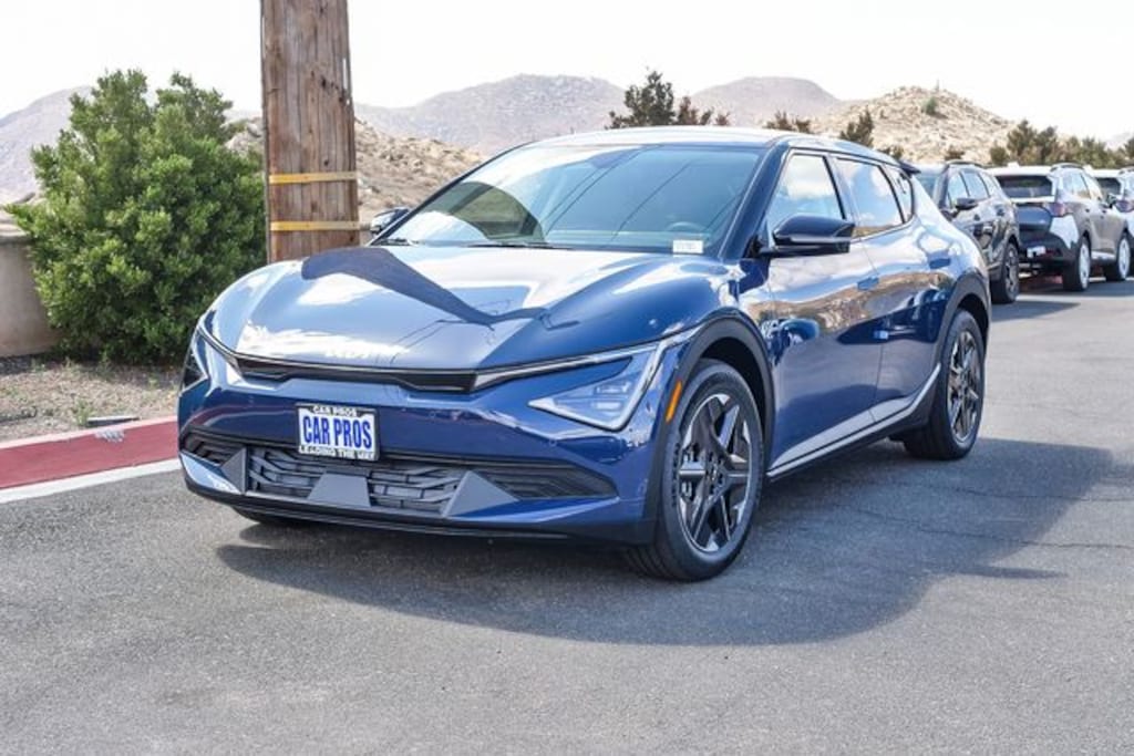 New 2026 Kia EV6 Light Long Range SUV