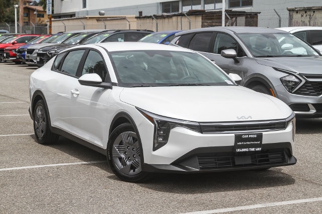 2025 Kia K4 LX