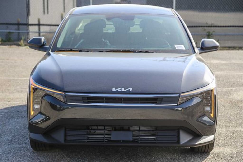 New 2026 Kia K4 LXS Sedan