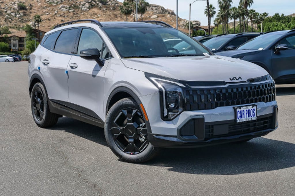 New 2026 Kia Sportage Plug-In Hybrid X-Line SUV