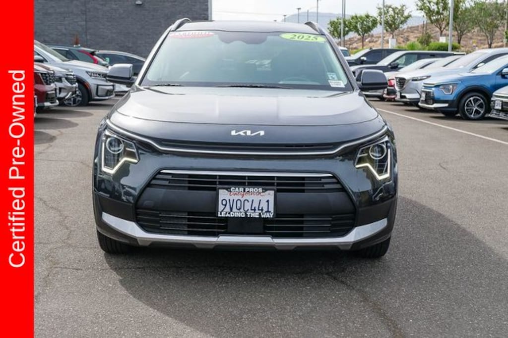 Certified 2025 Kia Niro EX SUV