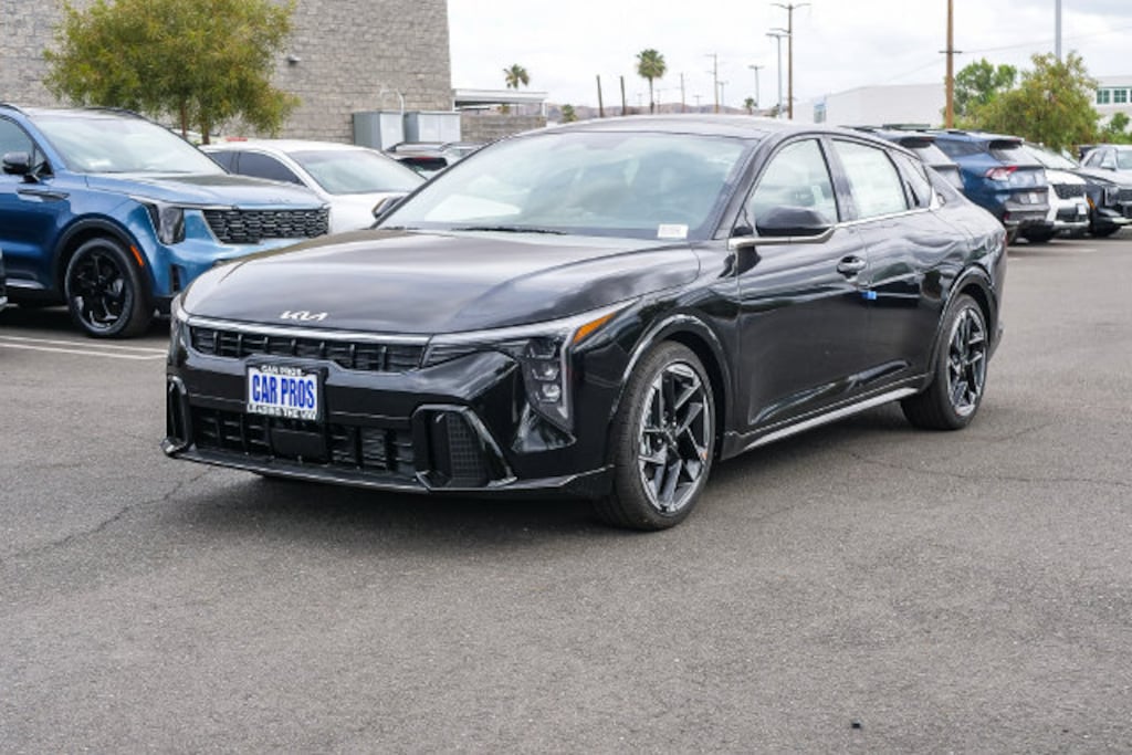 New 2026 Kia K4 GT-Line Sedan
