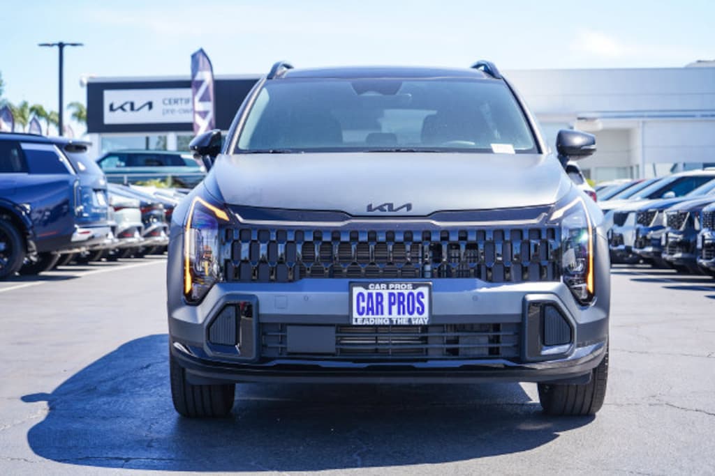 New 2026 Kia Sportage Plug-In Hybrid X-Line SUV