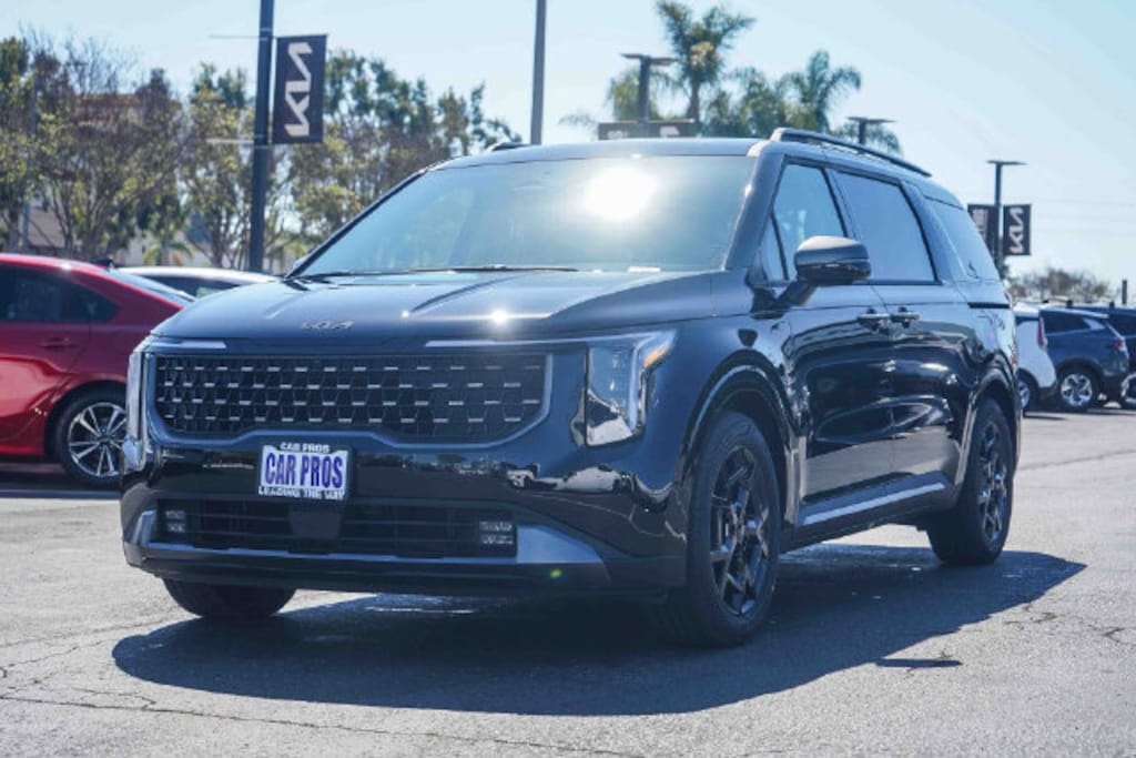 New 2026 Kia Carnival SX Van Passenger Van