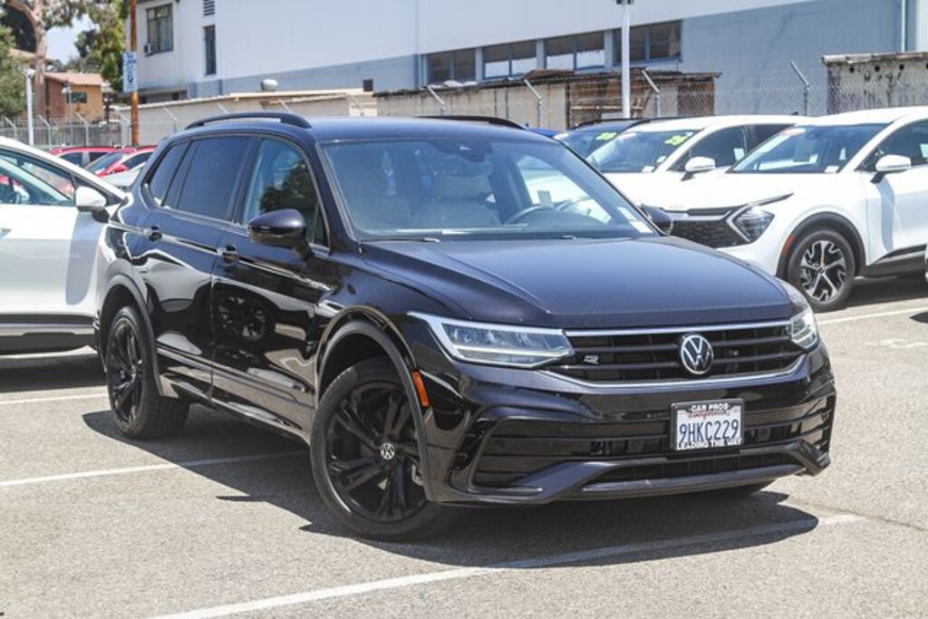 Used 2023 Volkswagen Tiguan 2.0T SE R-Line Black SUV