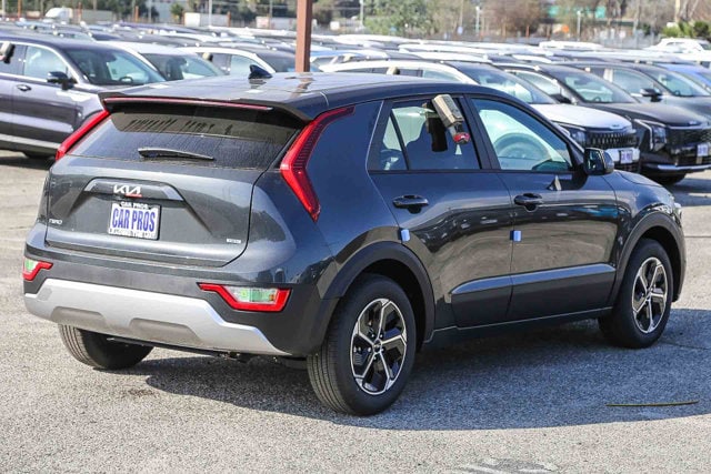 2026 Kia Niro LX - Photo 7