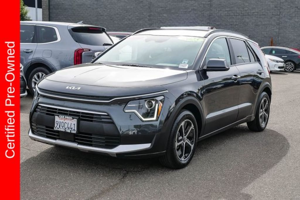 Certified 2025 Kia Niro EX SUV