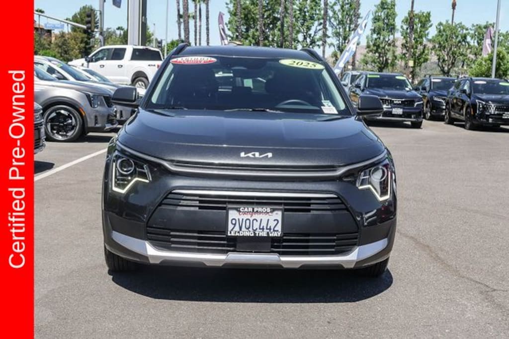 Certified 2025 Kia Niro EX SUV