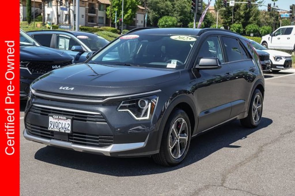 Certified 2025 Kia Niro EX SUV