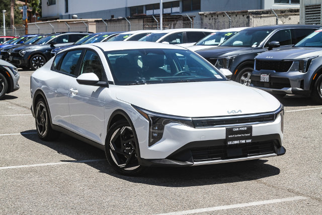 2025 Kia K4 EX