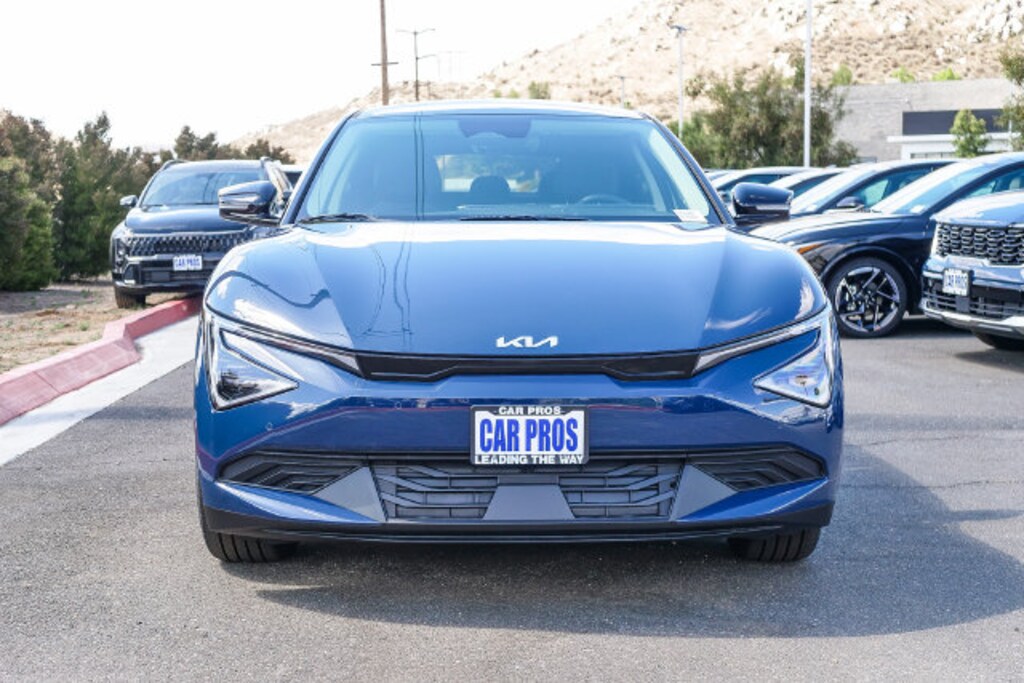 New 2026 Kia EV6 Light Long Range SUV
