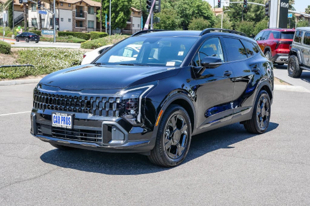 New 2026 Kia Sportage Plug-In Hybrid X-Line SUV
