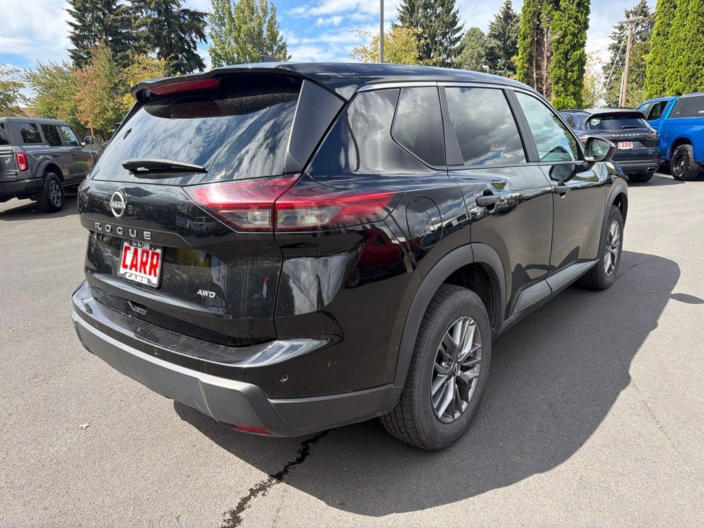 Used 2024 Nissan Rogue S SUV