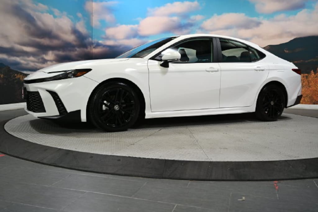 Used 2025 Toyota Camry SE Sedan