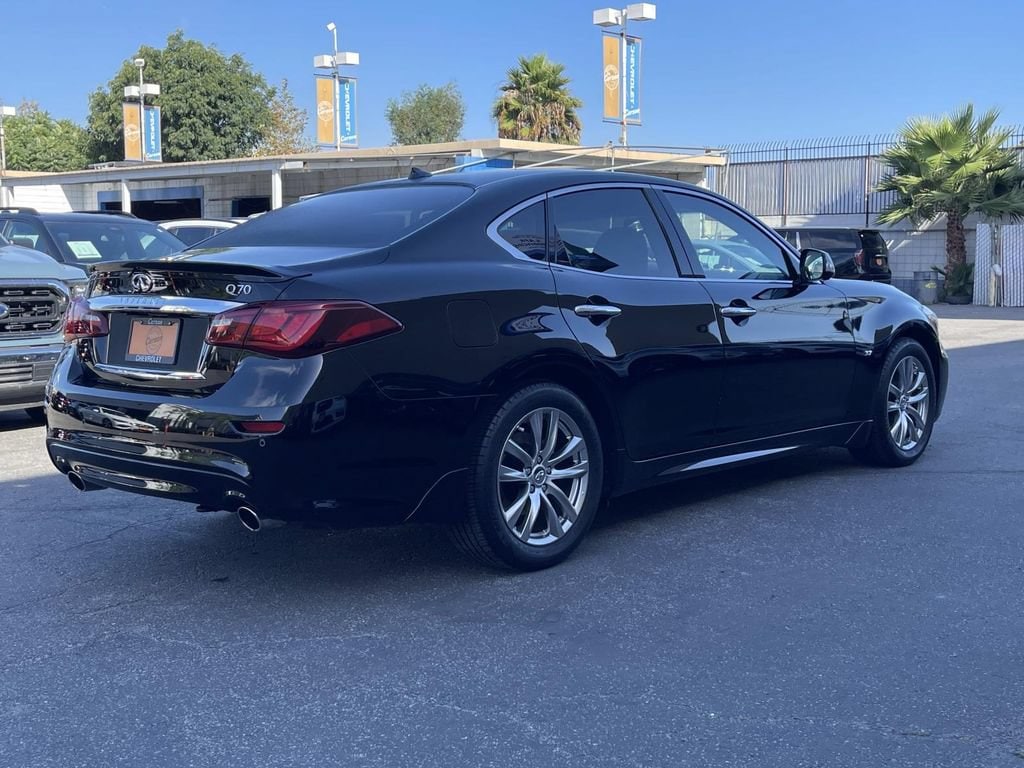 Used 2019 INFINITI Q70 3.7 Luxe Sedan
