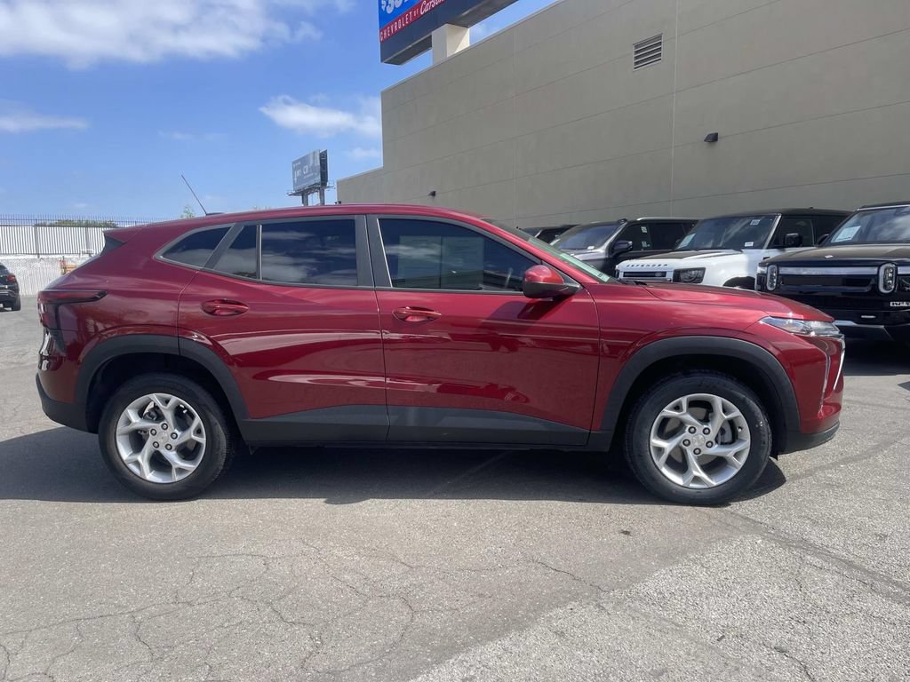 Used 2024 Chevrolet Trax LS with VIN KL77LFE23RC106311 for sale in Carson, CA