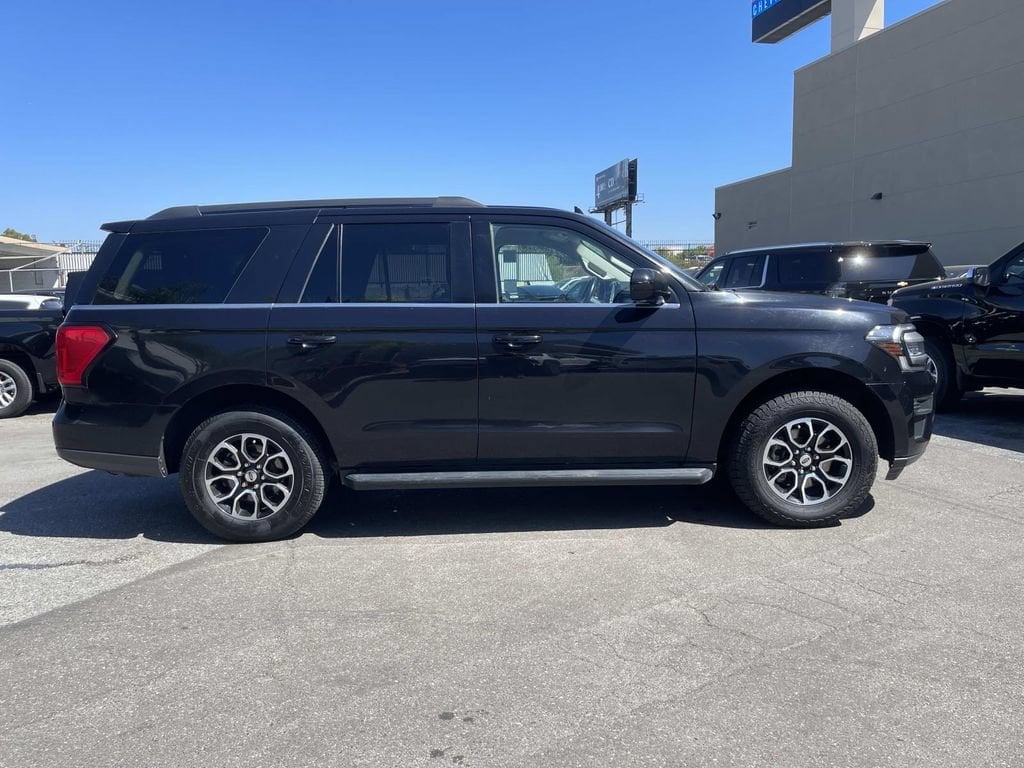 Used 2024 Ford Expedition XLT