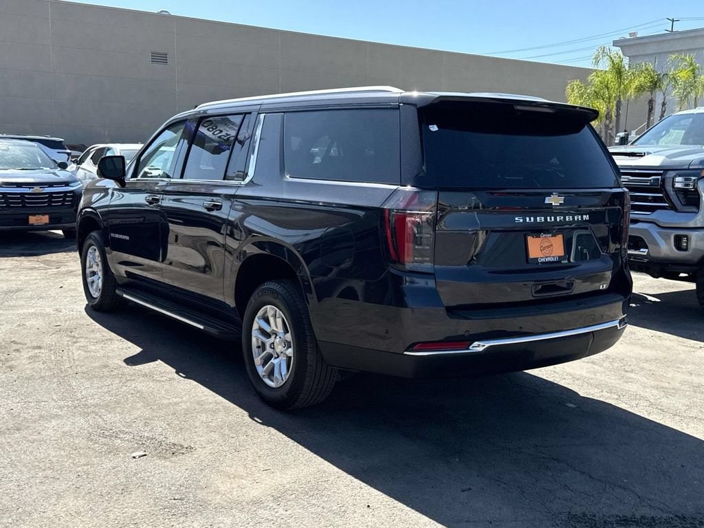 Used 2025 Chevrolet Suburban LT SUV