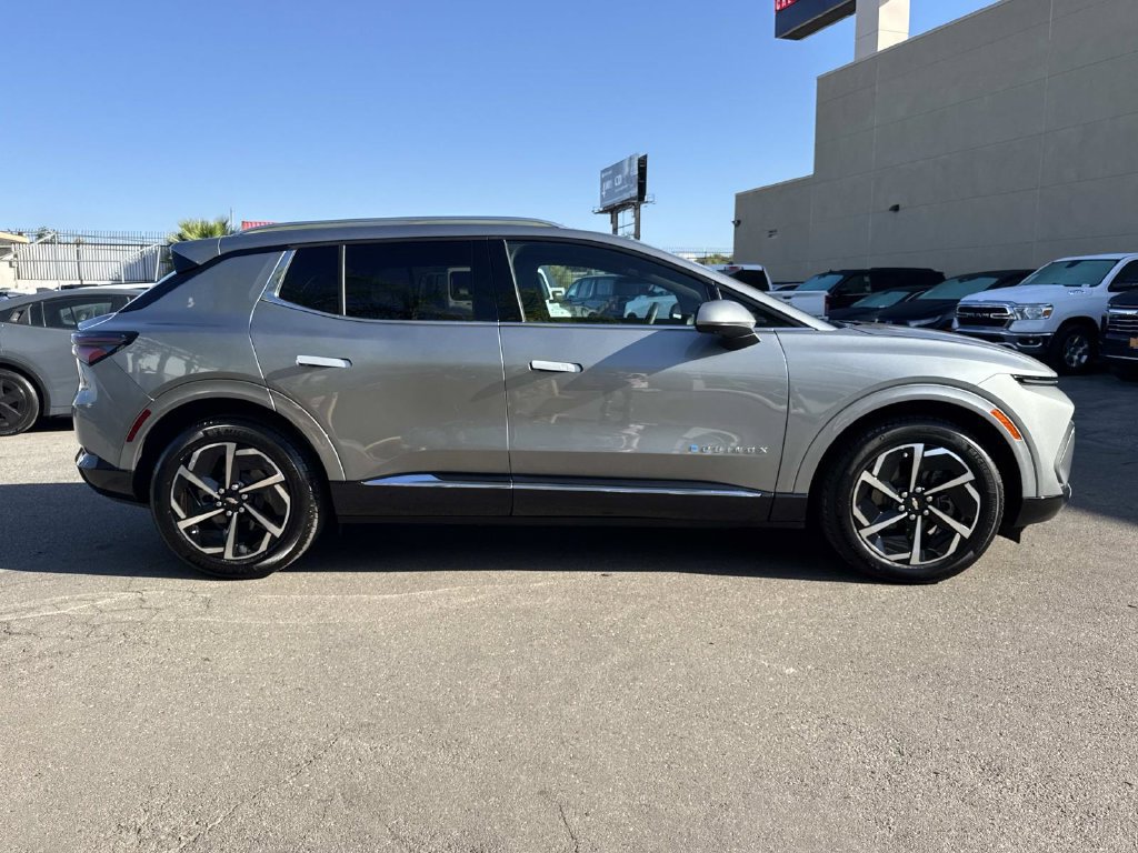 Used 2024 Chevrolet Equinox EV LT with VIN 3GN7DLRP3RS244954 for sale in Carson, CA