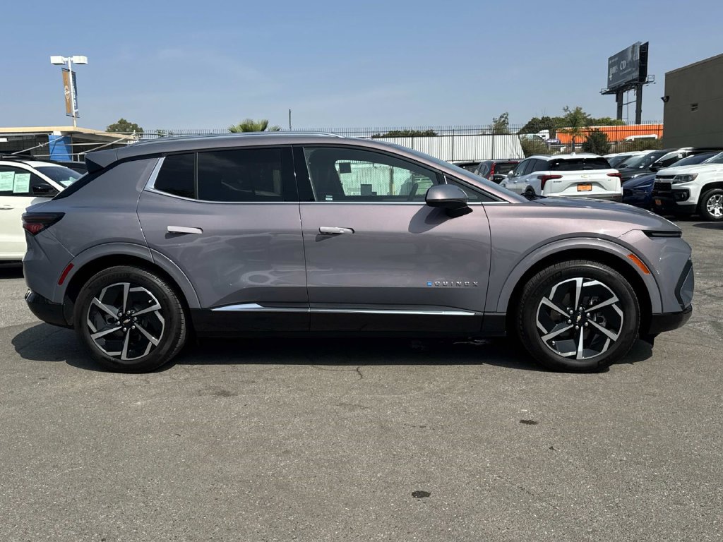 Used 2024 Chevrolet Equinox EV LT with VIN 3GN7DLRP4RS244445 for sale in Carson, CA