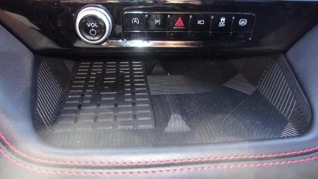 2025 Ford Explorer ST - Photo 12