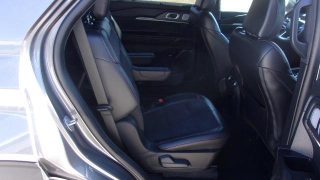 2025 Ford Explorer ST - Photo 6