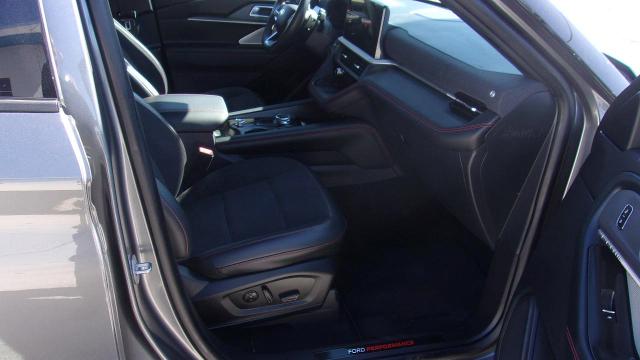 2025 Ford Explorer ST - Photo 5