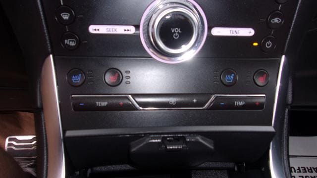 2019 Ford Edge ST - Photo 13