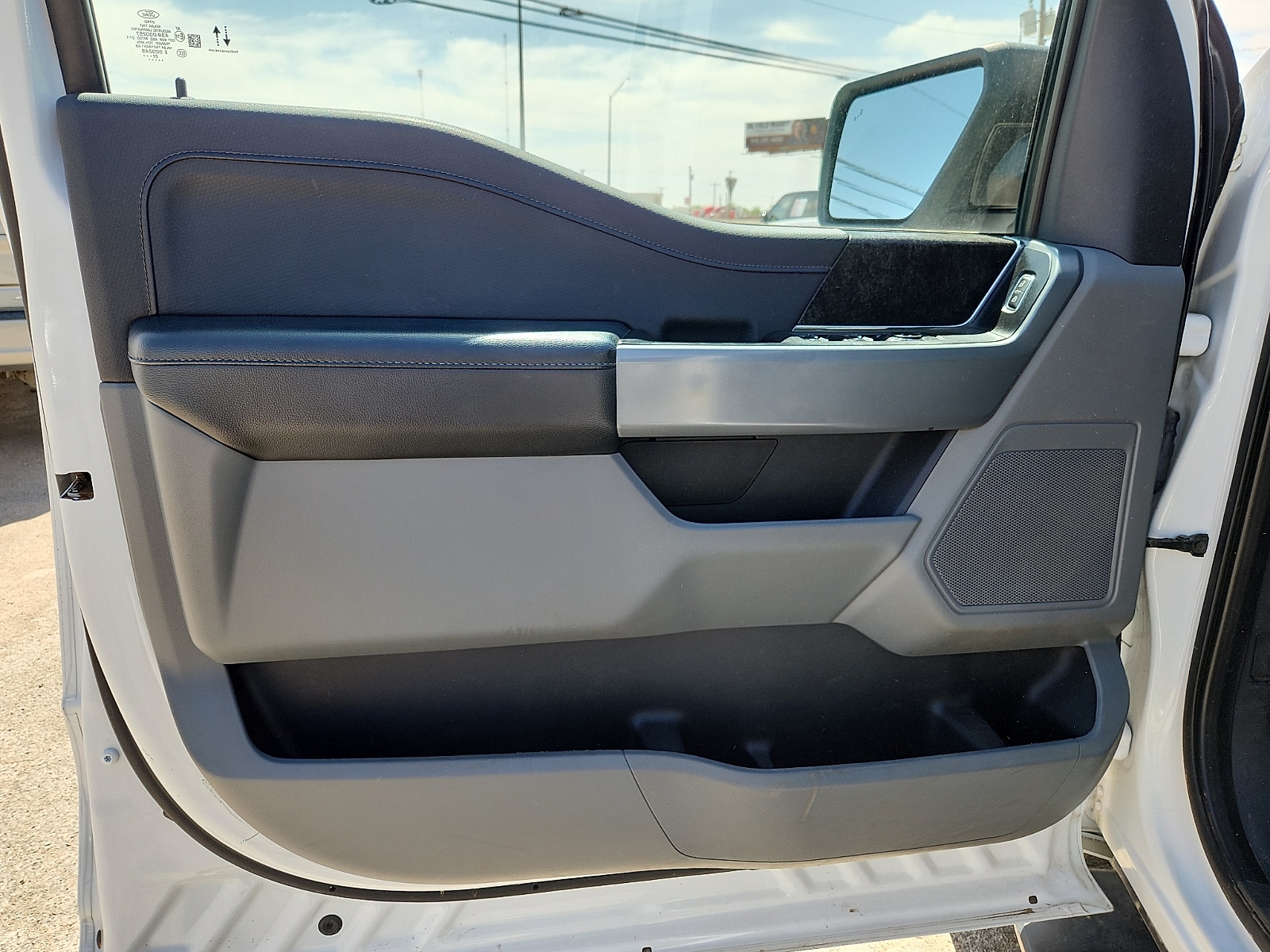2022 Ford F-150 XLT - Photo 13