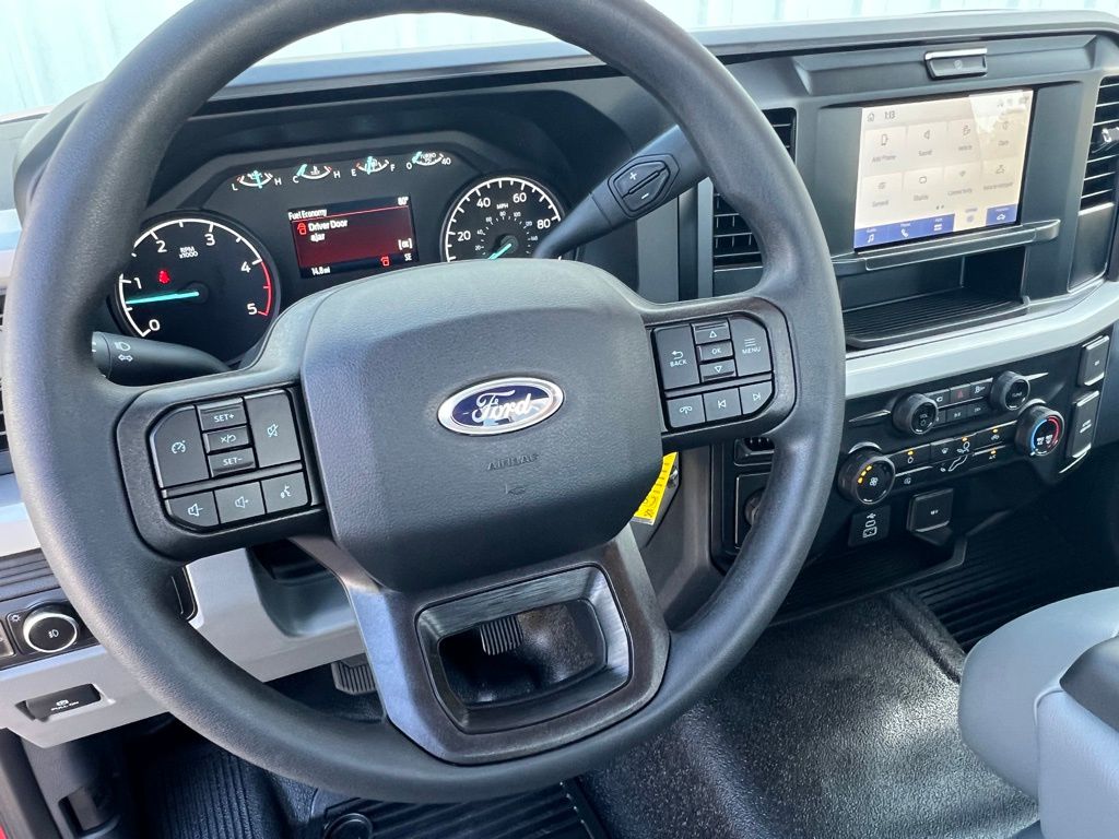 2026 Ford F-350 Super Duty XL - Photo 21
