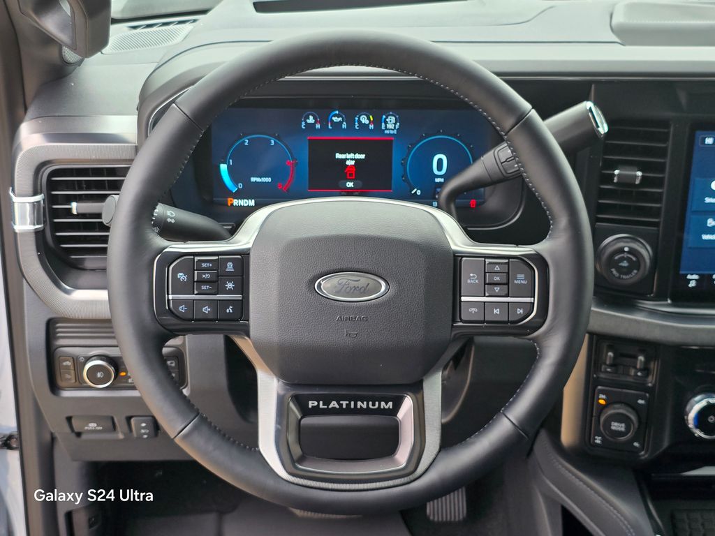 2026 Ford F-250 Super Duty Platinum - Photo 34